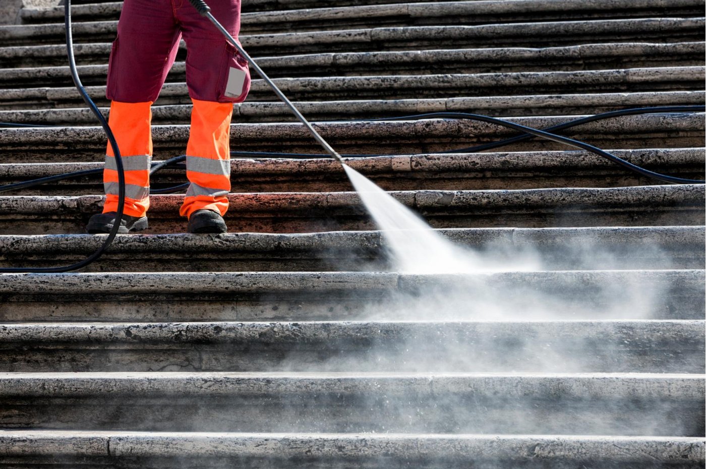 How to Choose the Right Pressure Washer: The Complete Buying Guide